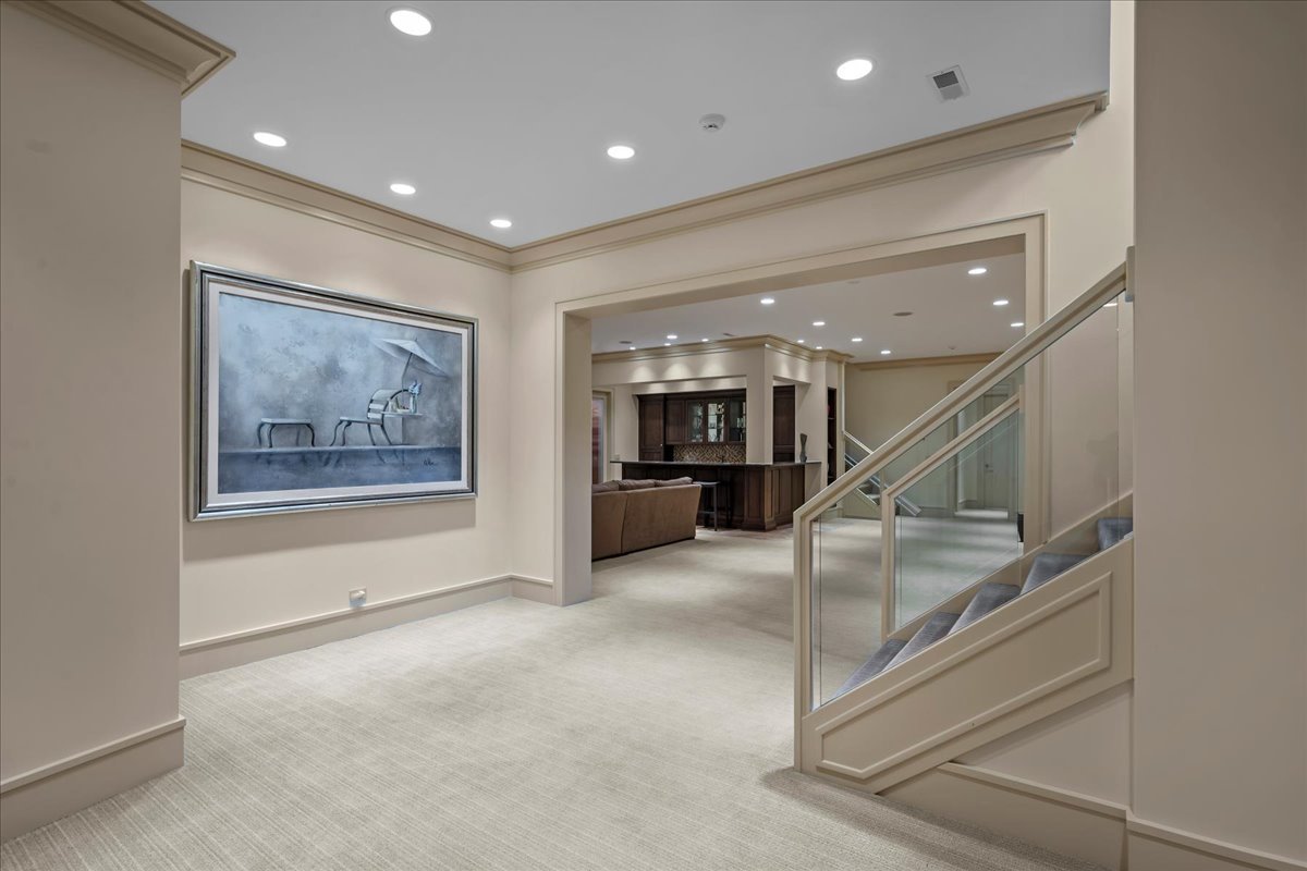 2 Bridlewood Road Property Photo 34