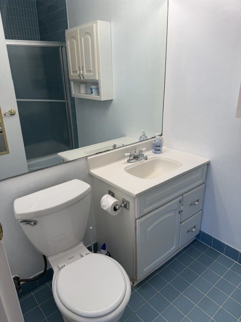 16 E Old Willow Road 405s Property Photo 10