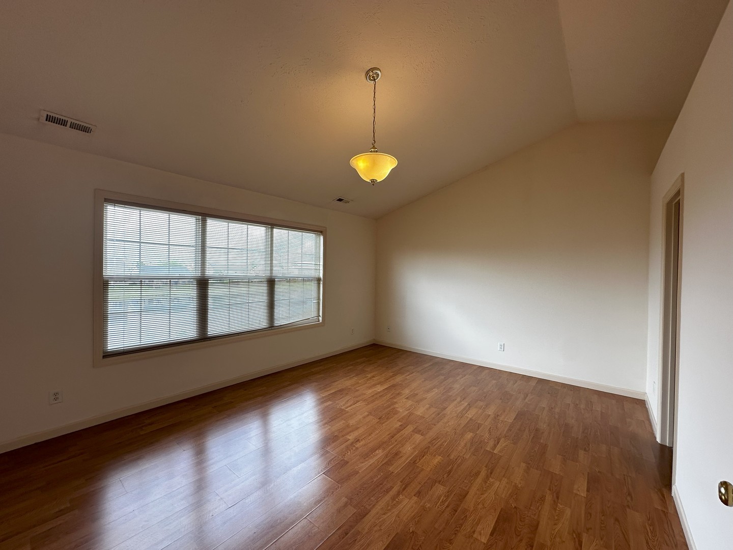 3922 Wild Flower Drive Property Photo 13