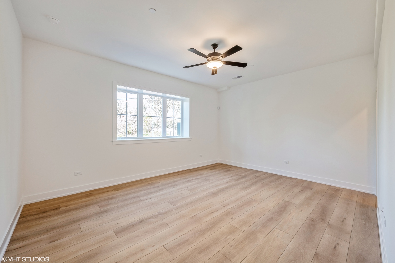 12692483 Property Photo 24