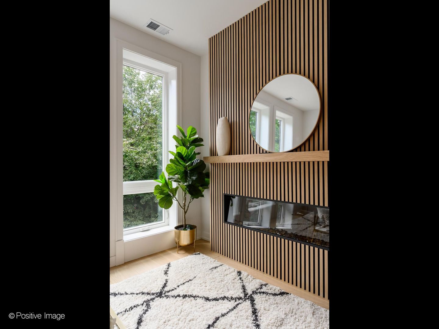 3721 N Kenmore Avenue 2 Property Photo 10