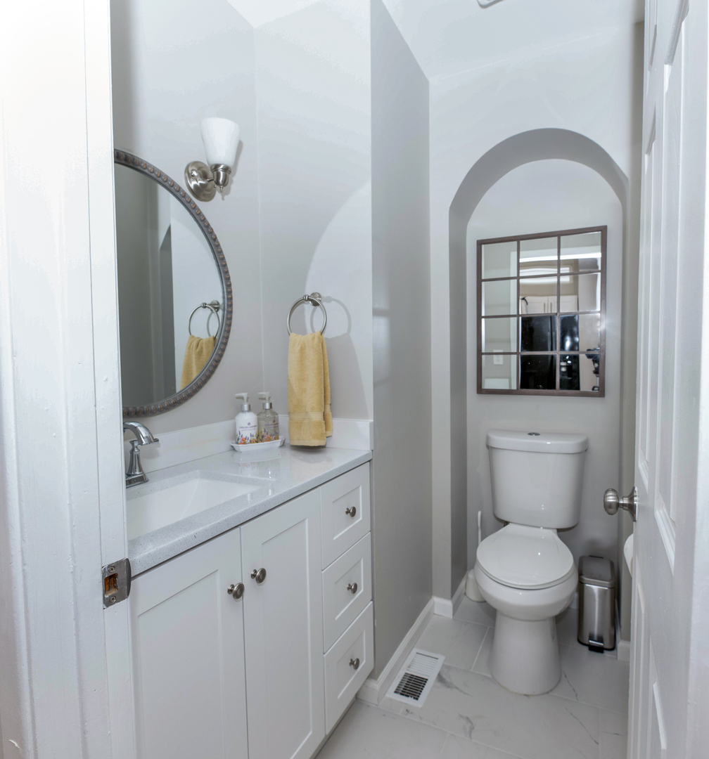 2718 W Washington Boulevard Property Photo 6