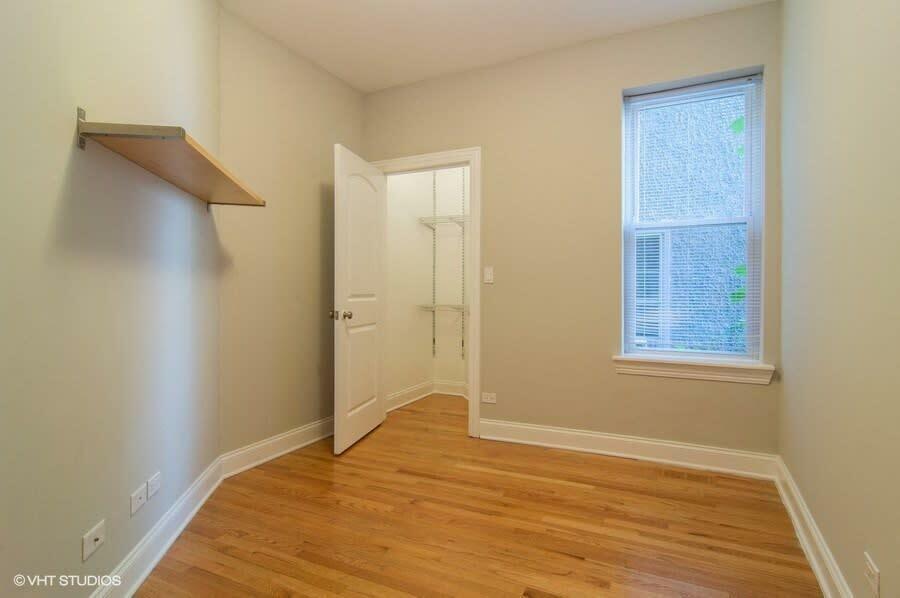1330 W Argyle Street Property Photo 7