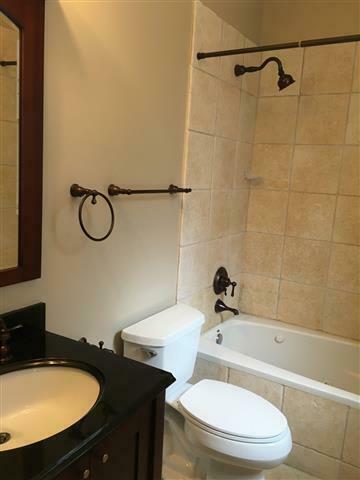 1330 W Argyle Street Property Photo 12