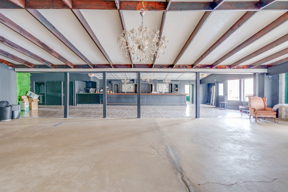 105 E Franklin Street Property Photo 10