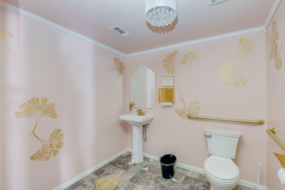 105 E Franklin Street Property Photo 15