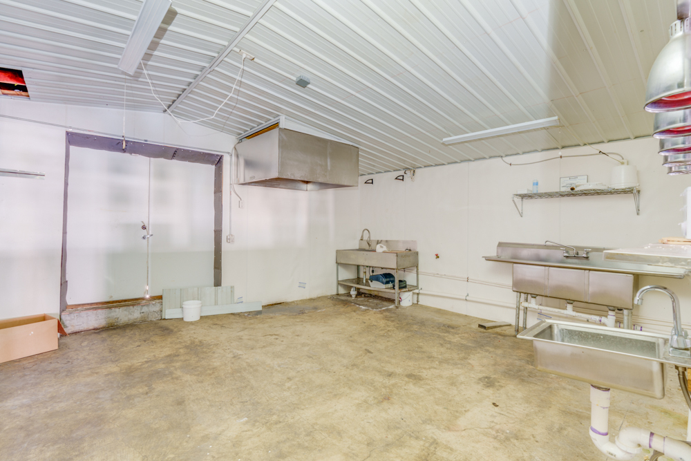 105 E Franklin Street Property Photo 16
