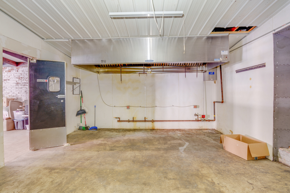 105 E Franklin Street Property Photo 18