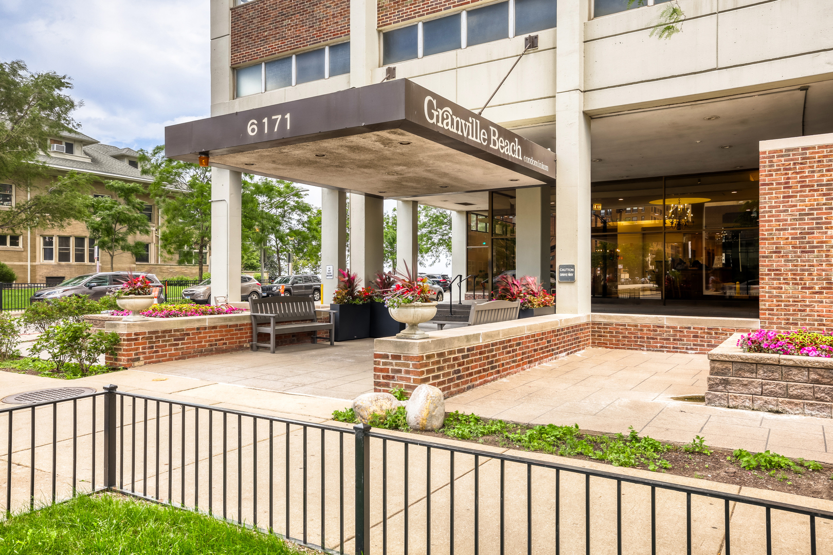 6171 N Sheridan Road 2311