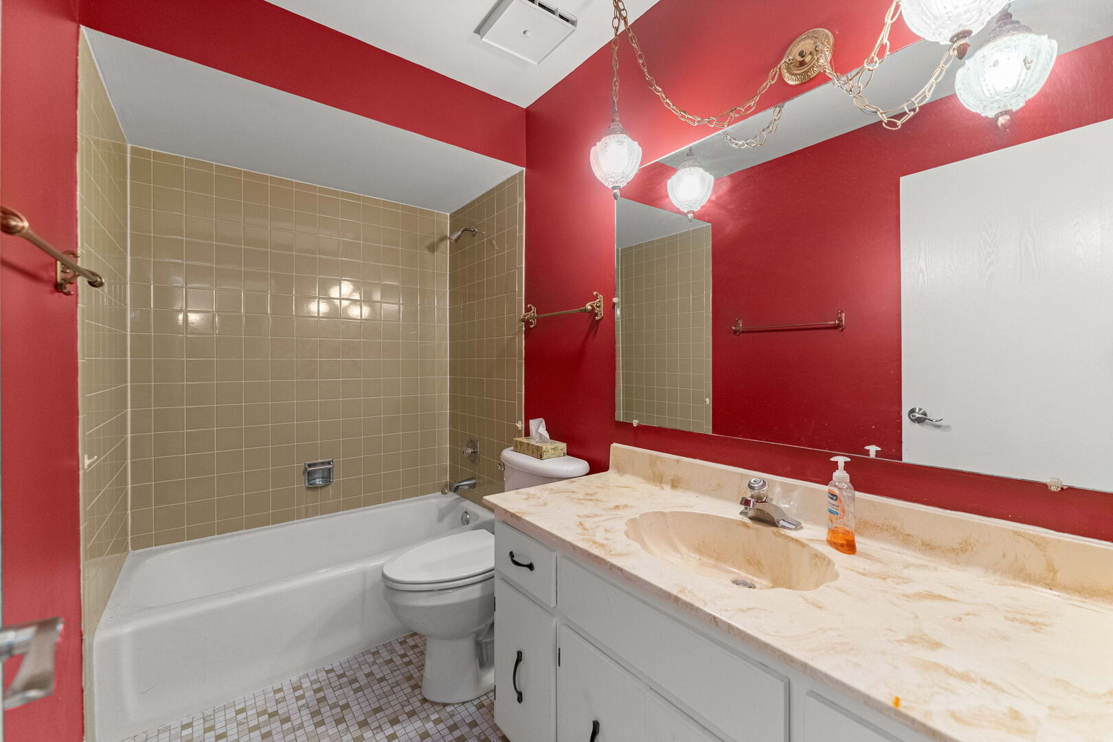 9122 S Pulaski Road 2e Property Photo 8