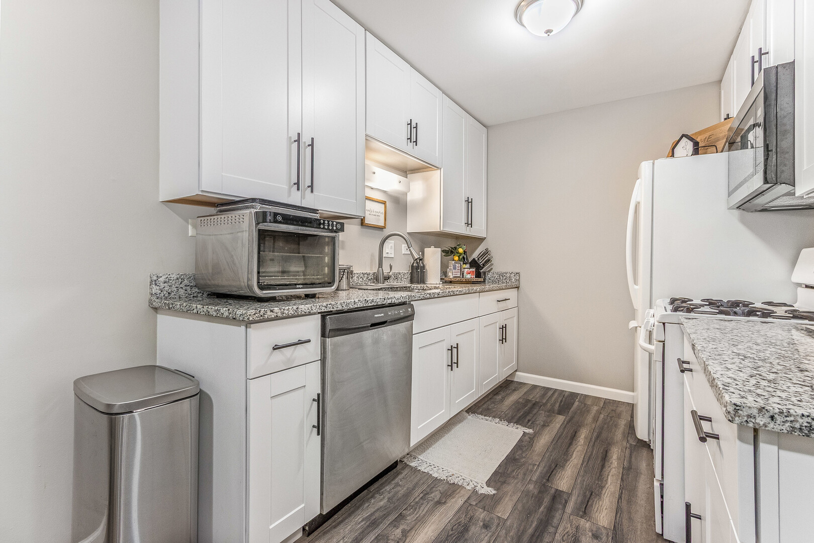 272 Park Ridge Lane E Property Photo 6