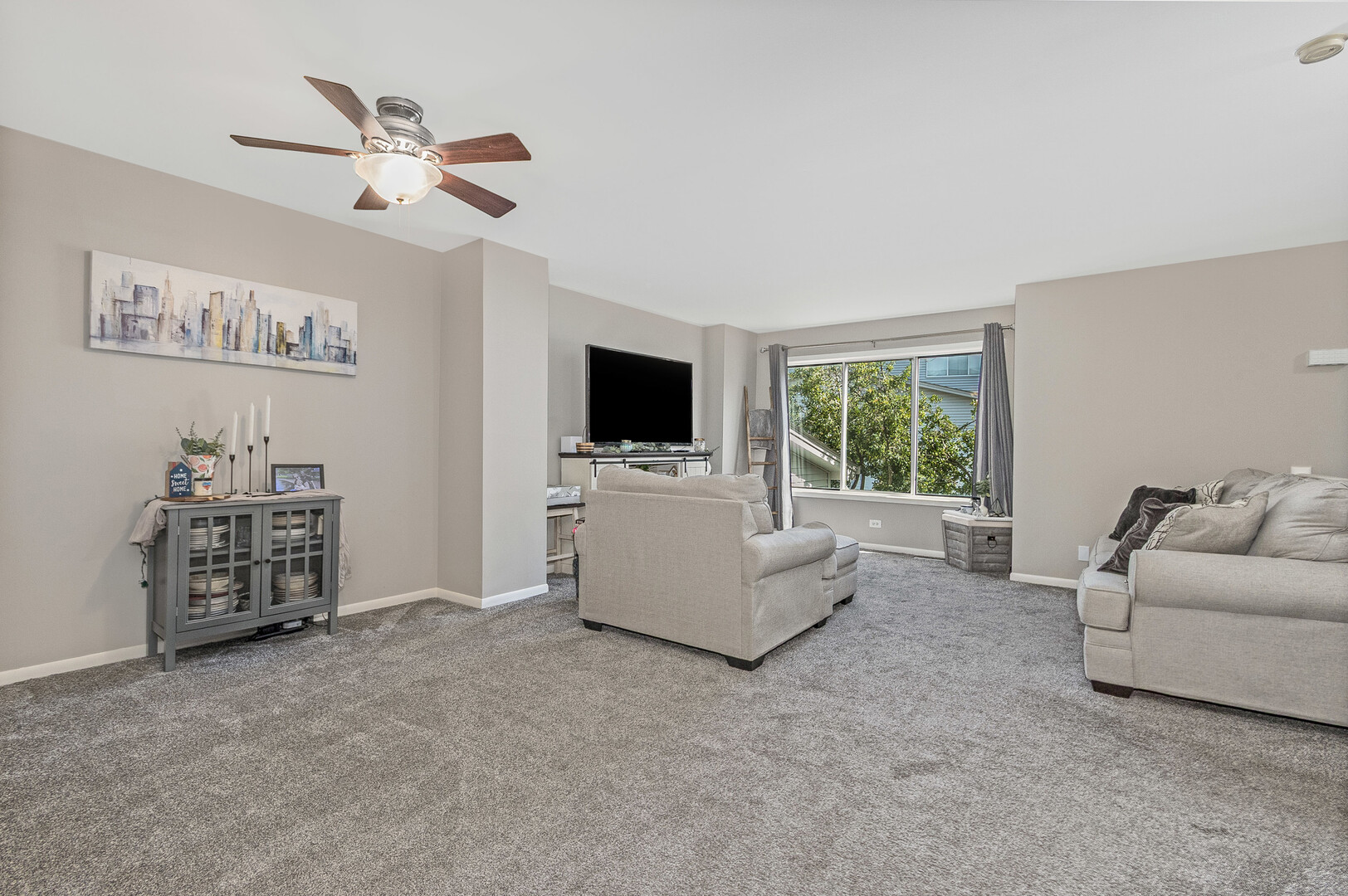 272 Park Ridge Lane E Property Photo 9