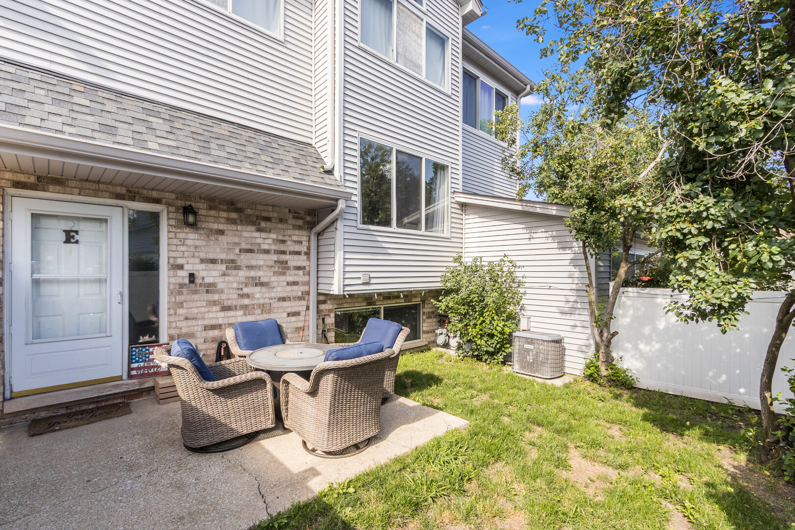 272 Park Ridge Lane E Property Photo 22