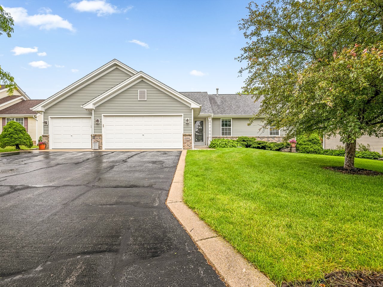 12294 Meadow Drive Property Photo 1