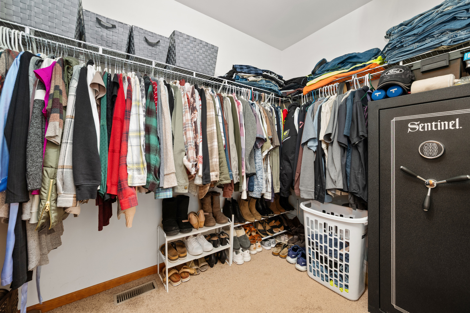 12692646 Property Photo 25