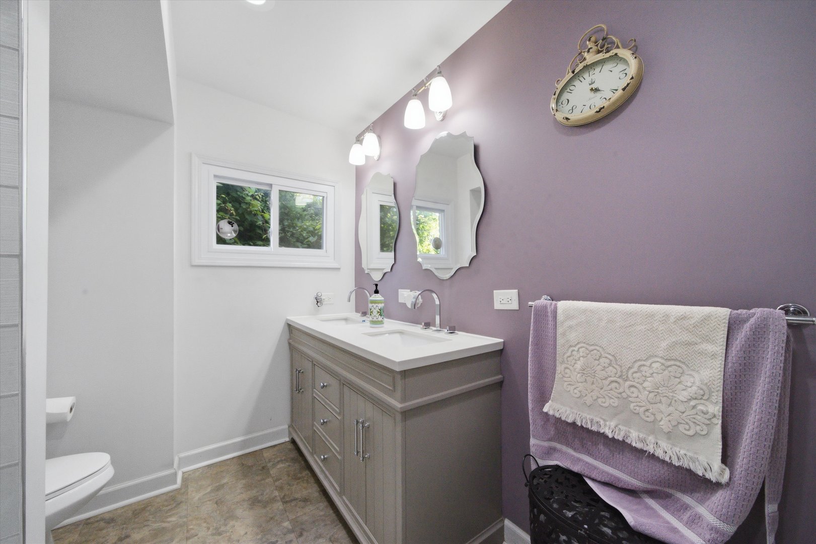2455 Belleview Avenue Property Photo 12