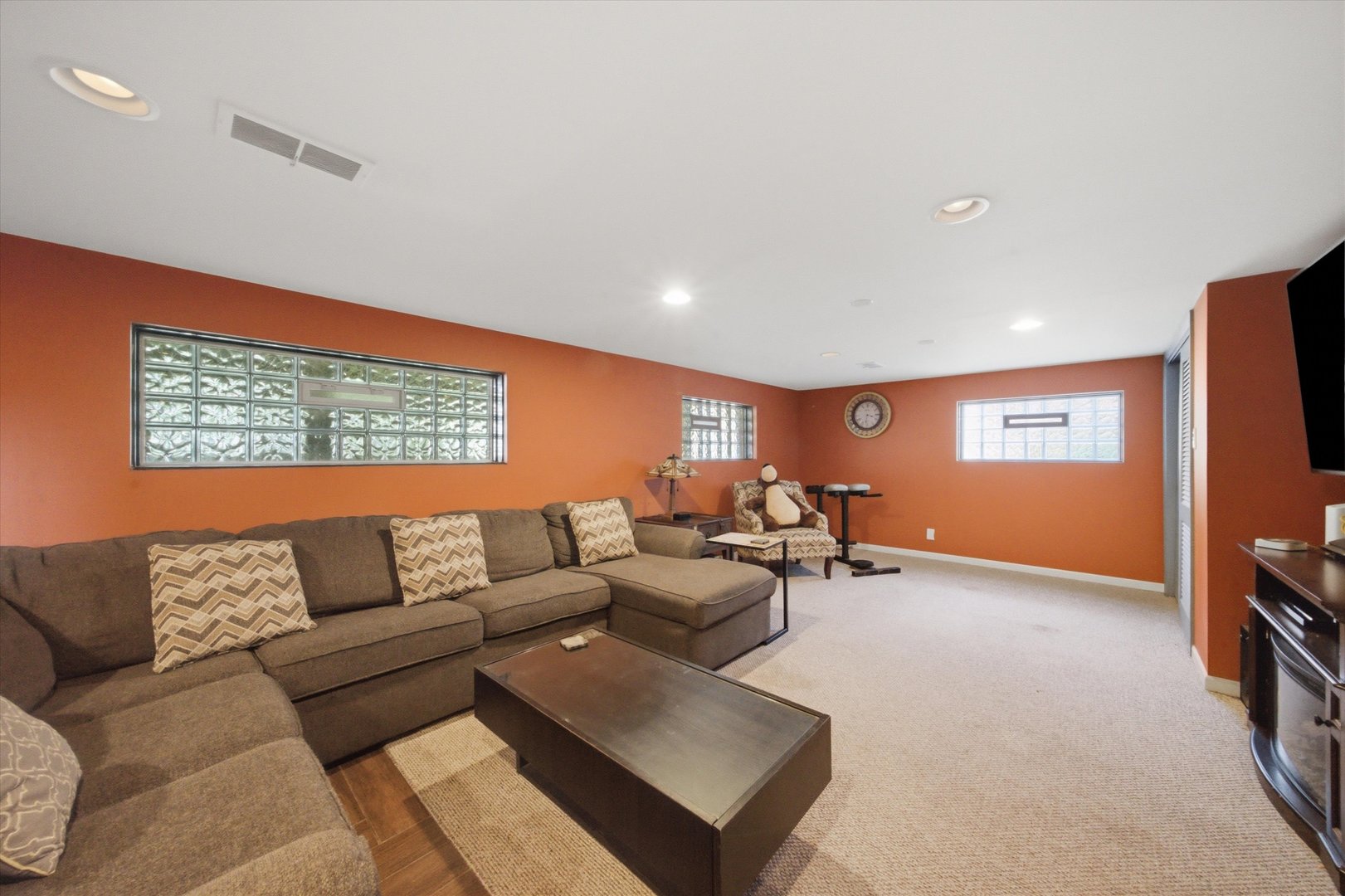 2455 Belleview Avenue Property Photo 20