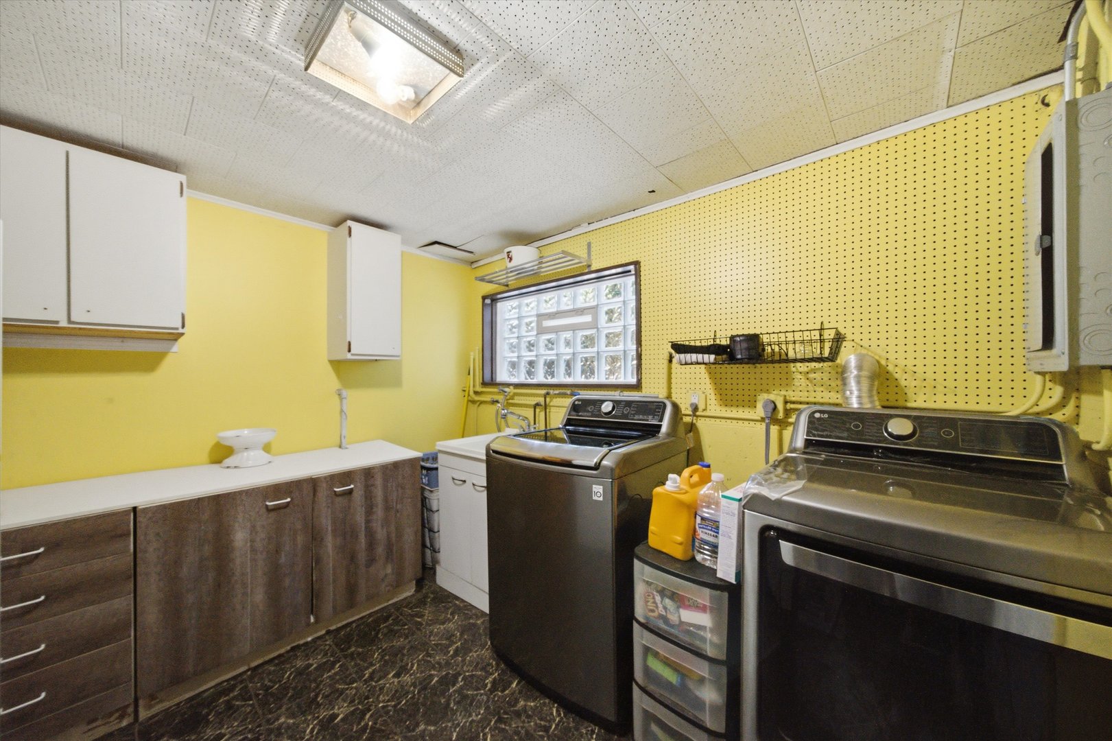 2455 Belleview Avenue Property Photo 22