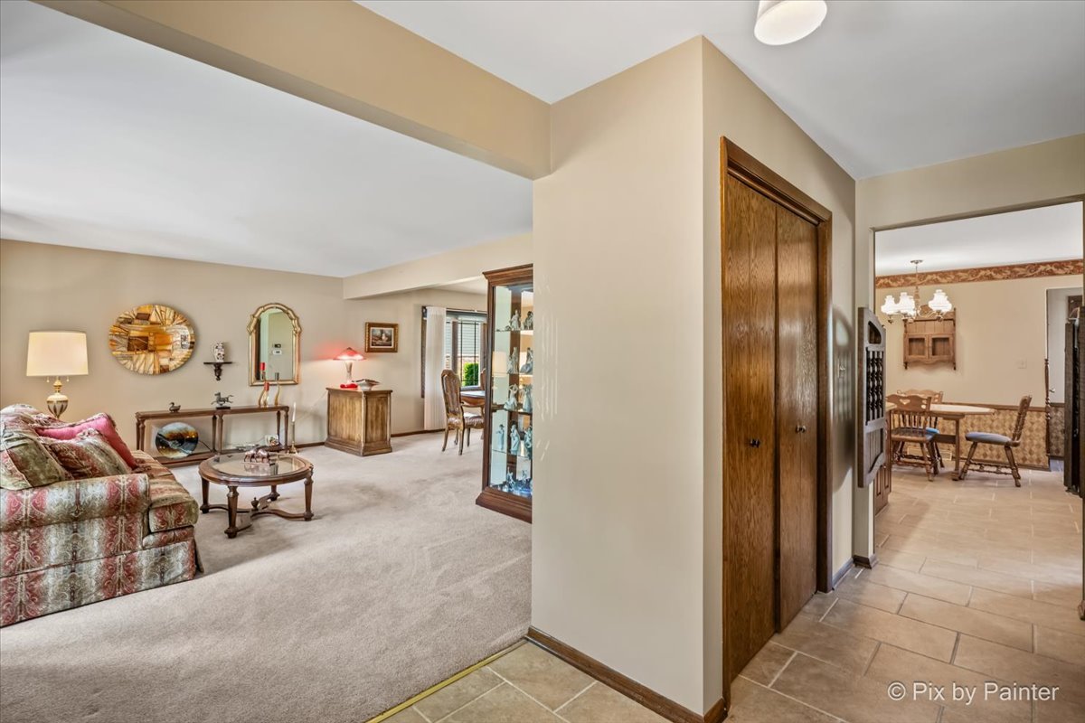 8535 Harvest Lane Property Photo 4