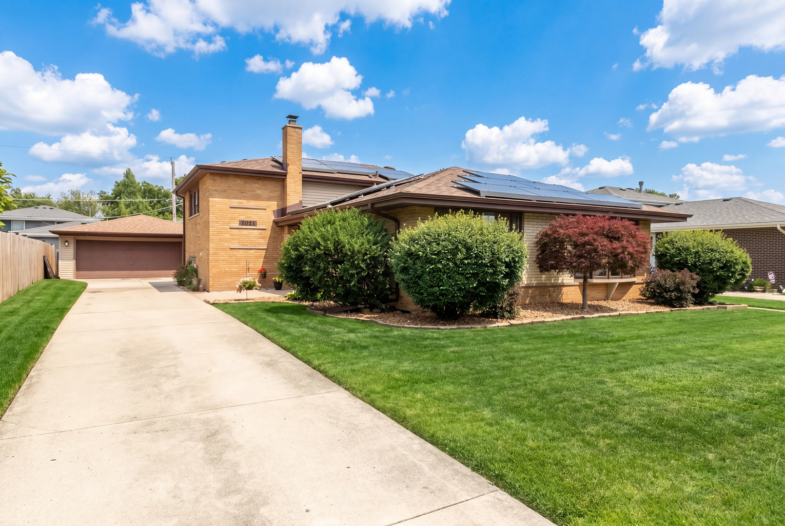 7624 173rd Place Property Photo 2