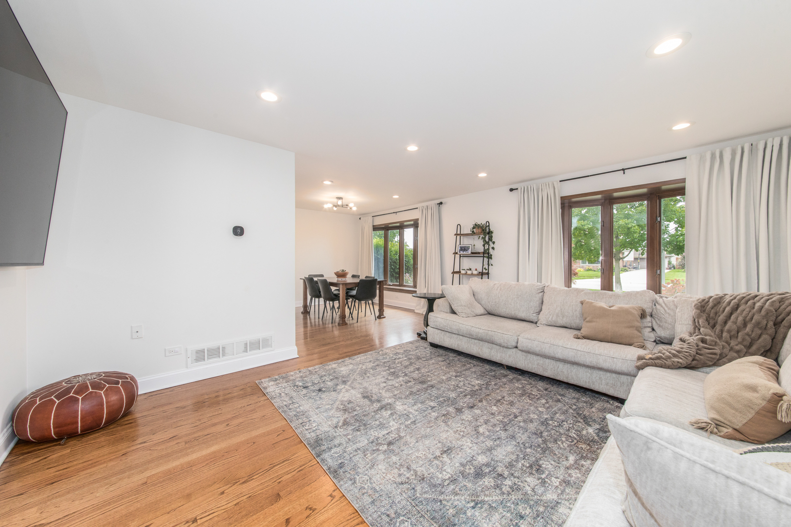 7624 173rd Place Property Photo 3