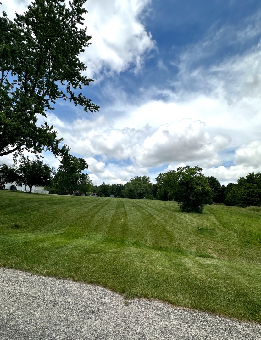 268 Wickshire Drive Property Photo 2