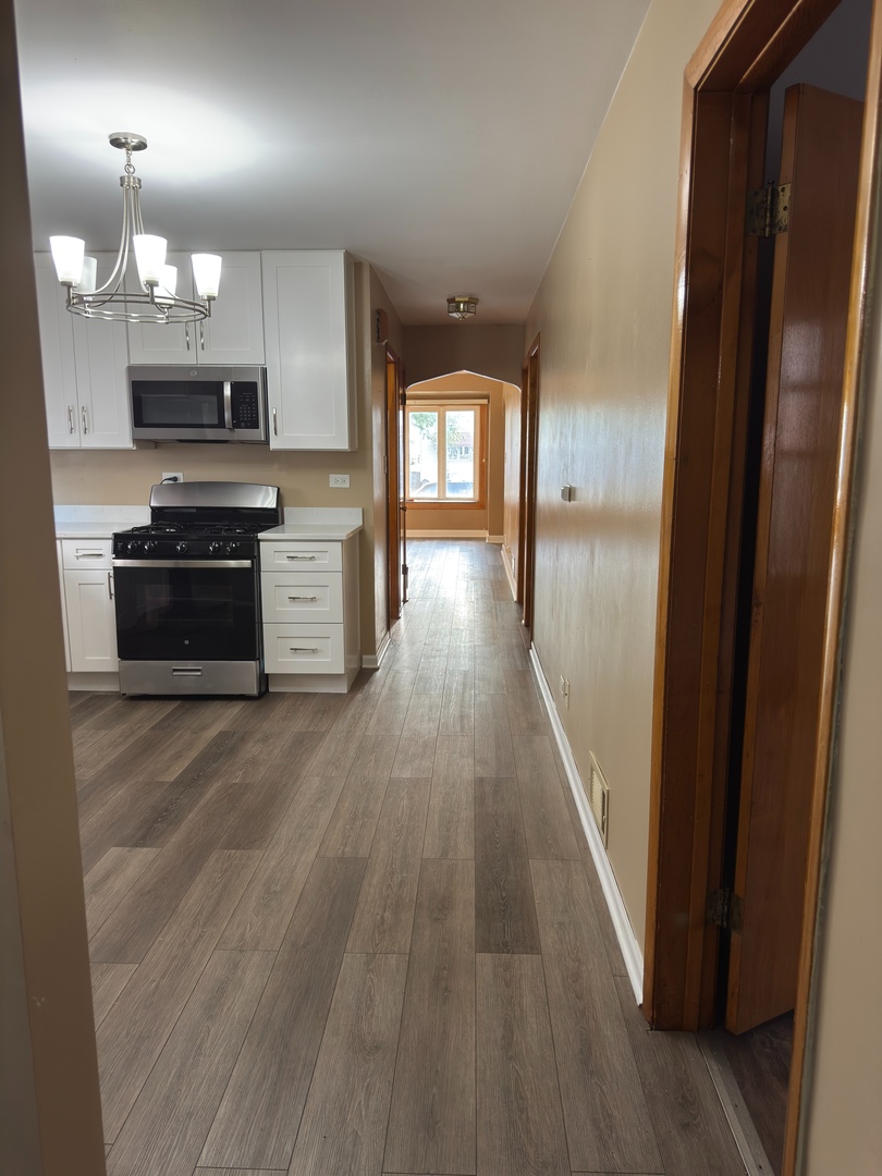 5137 S Lorel Avenue Property Photo 10