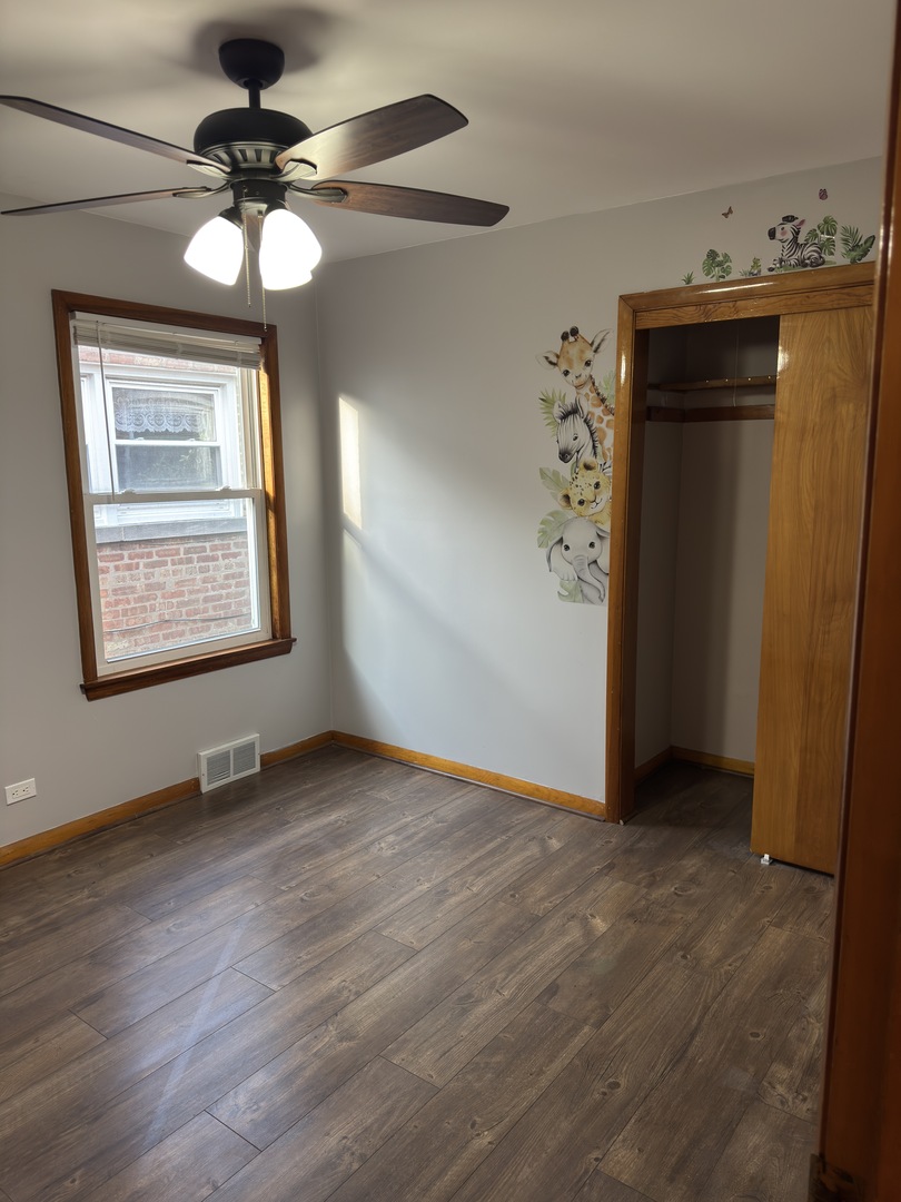 5137 S Lorel Avenue Property Photo 18