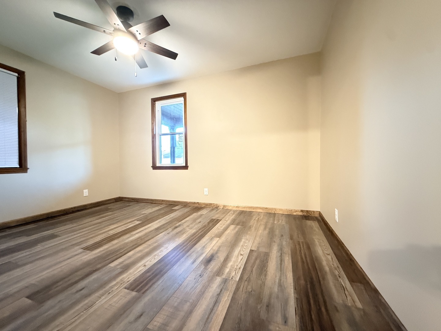 1406 N Glendale Street Property Photo 18