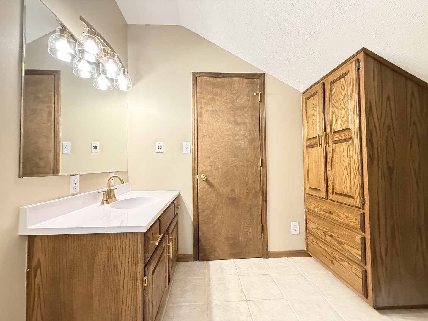 1406 N Glendale Street Property Photo 33