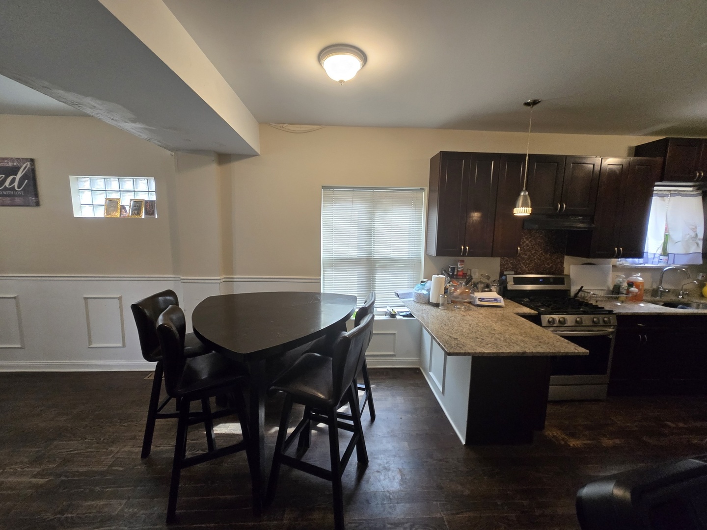 316 S 10th Avenue Property Photo 6