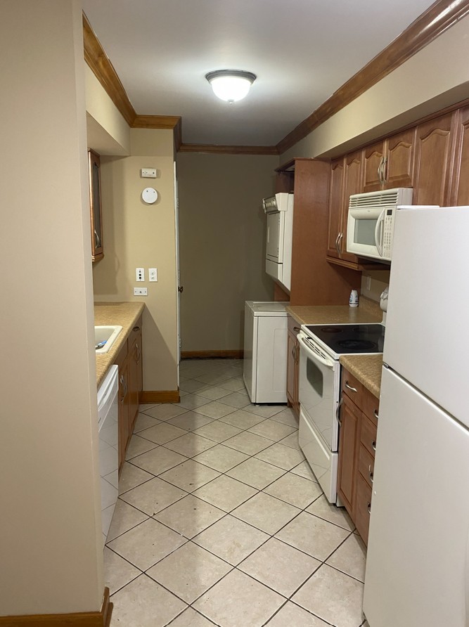 1194 Cove Drive Property Photo 3
