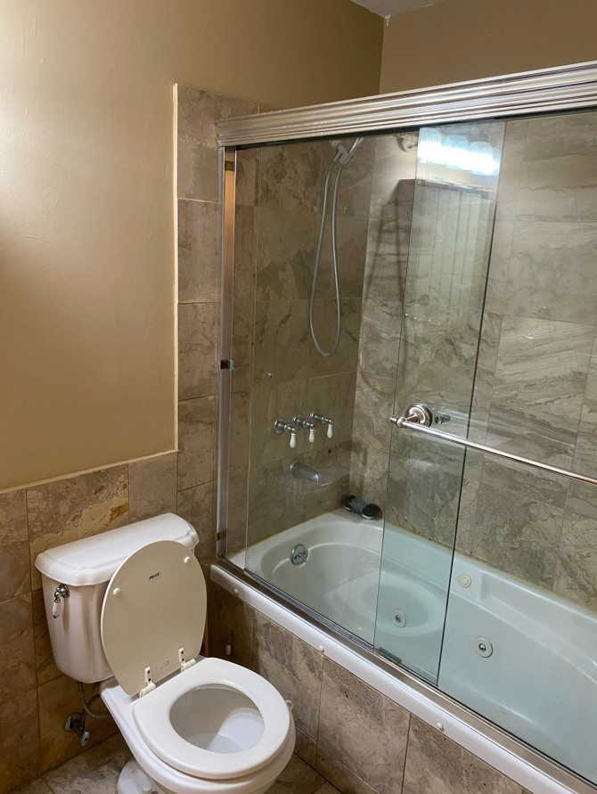 1194 Cove Drive Property Photo 7