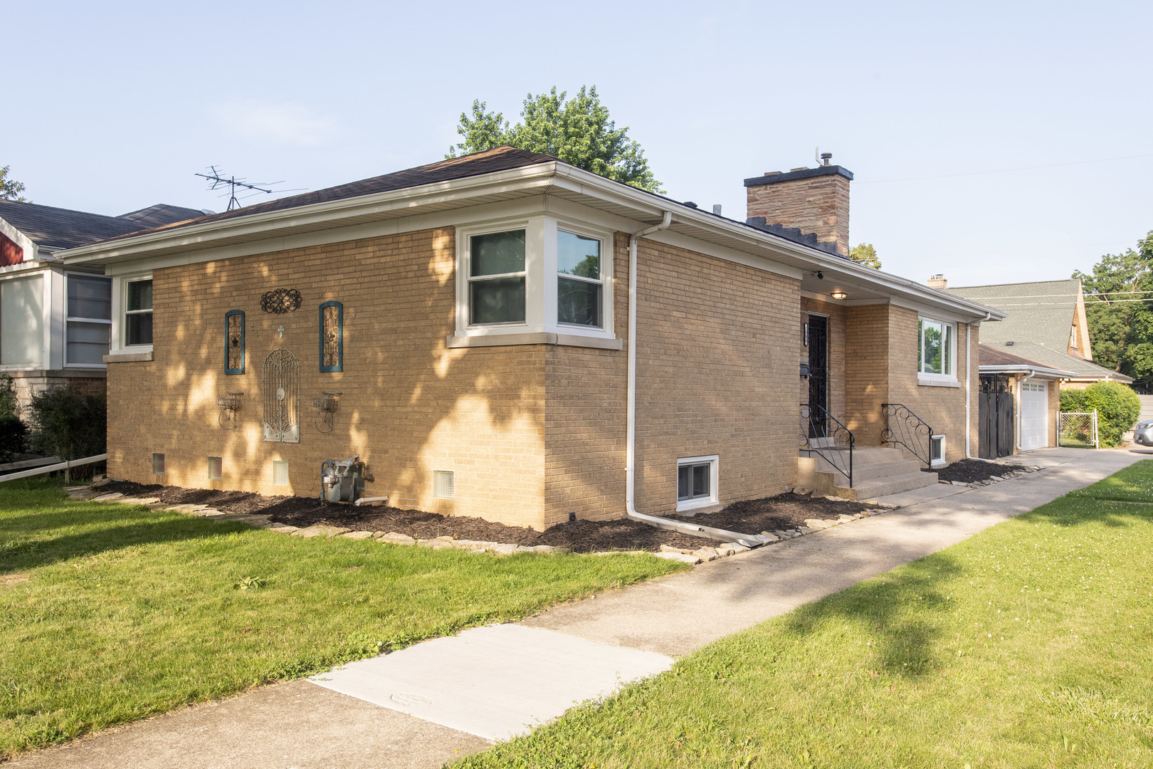 2500 Westover Avenue Property Photo 2