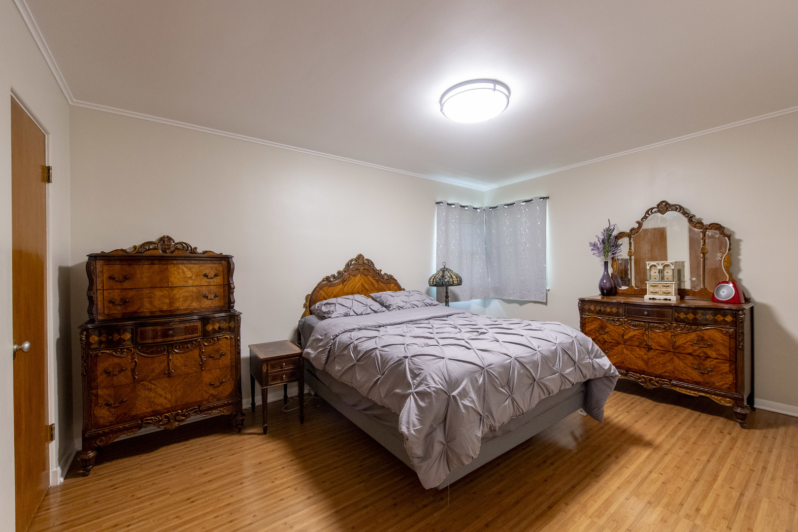 2500 Westover Avenue Property Photo 9