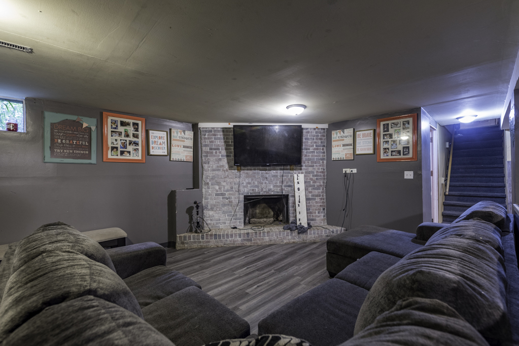 2408 Elim Avenue Property Photo 24