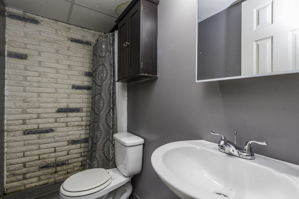 2408 Elim Avenue Property Photo 29