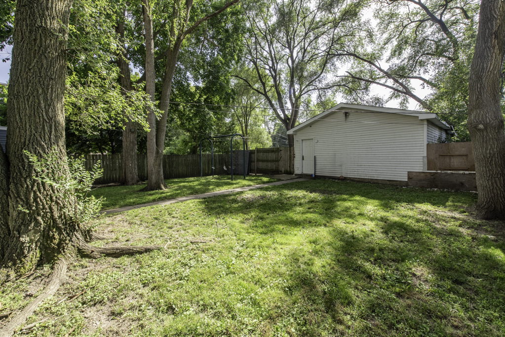 2408 Elim Avenue Property Photo 35