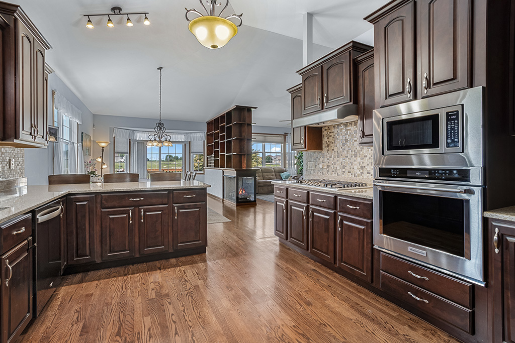 13716 S Palmetto Drive Property Photo 4