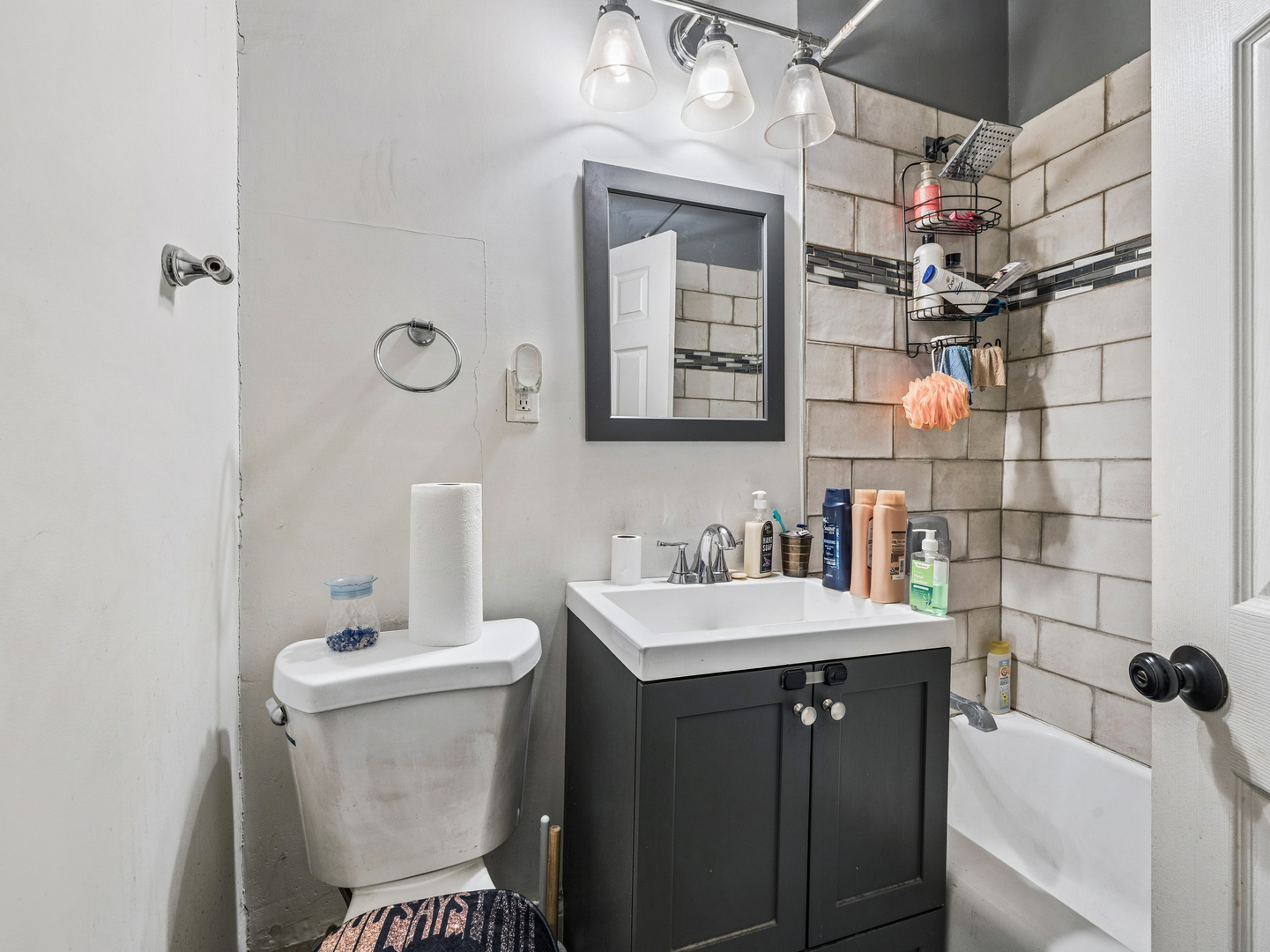 184 N Leamington Avenue Property Photo 13