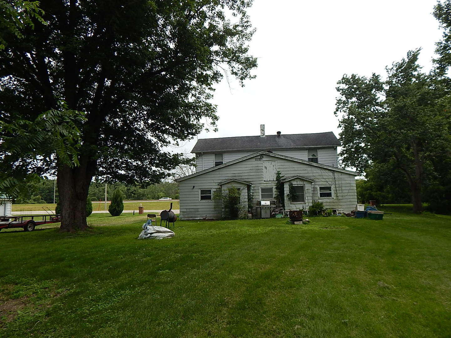 42 10th Street Property Photo 3
