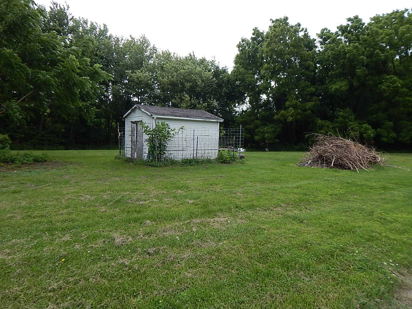 42 10th Street Property Photo 4