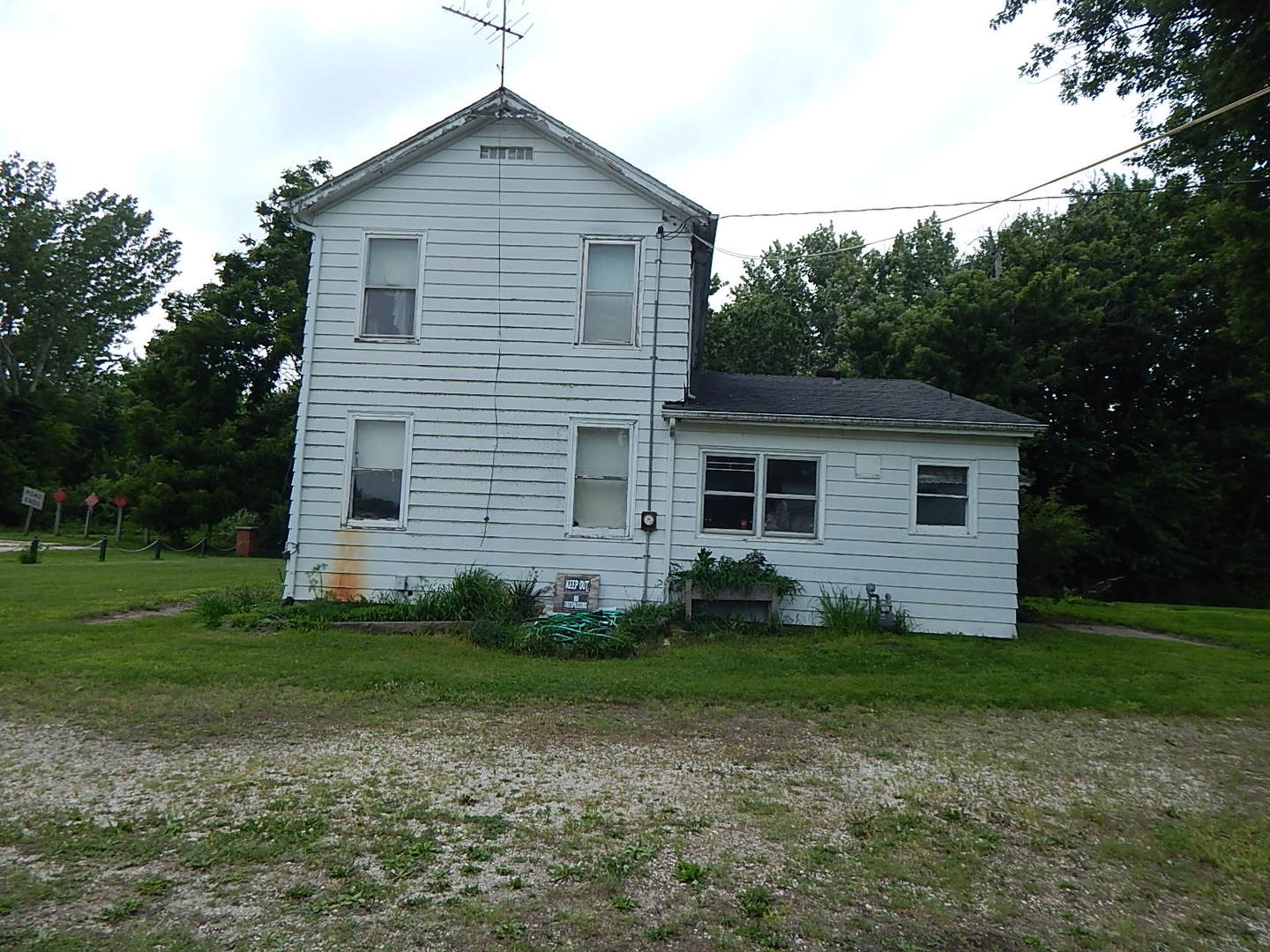 42 10th Street Property Photo 8