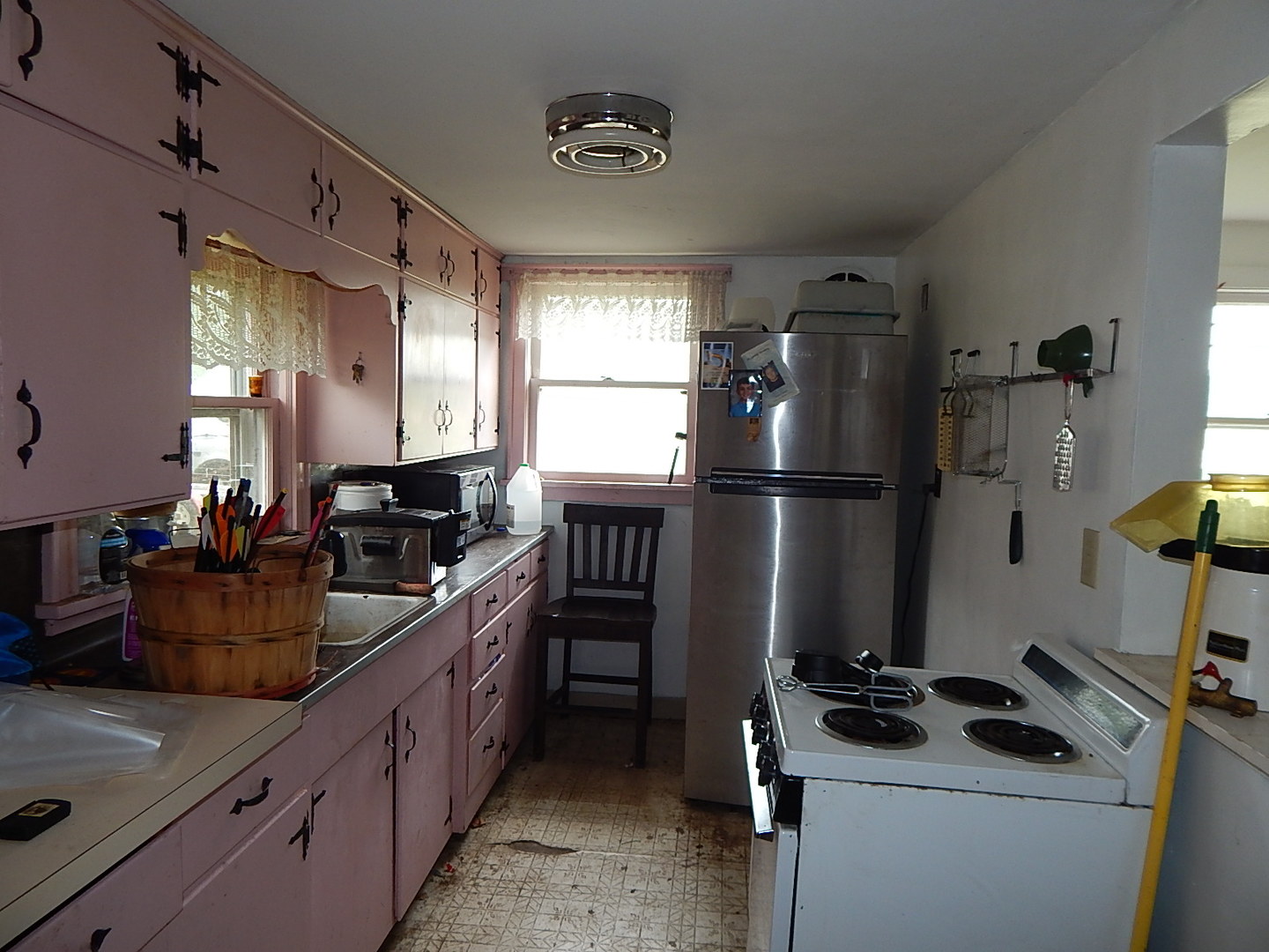 42 10th Street Property Photo 12