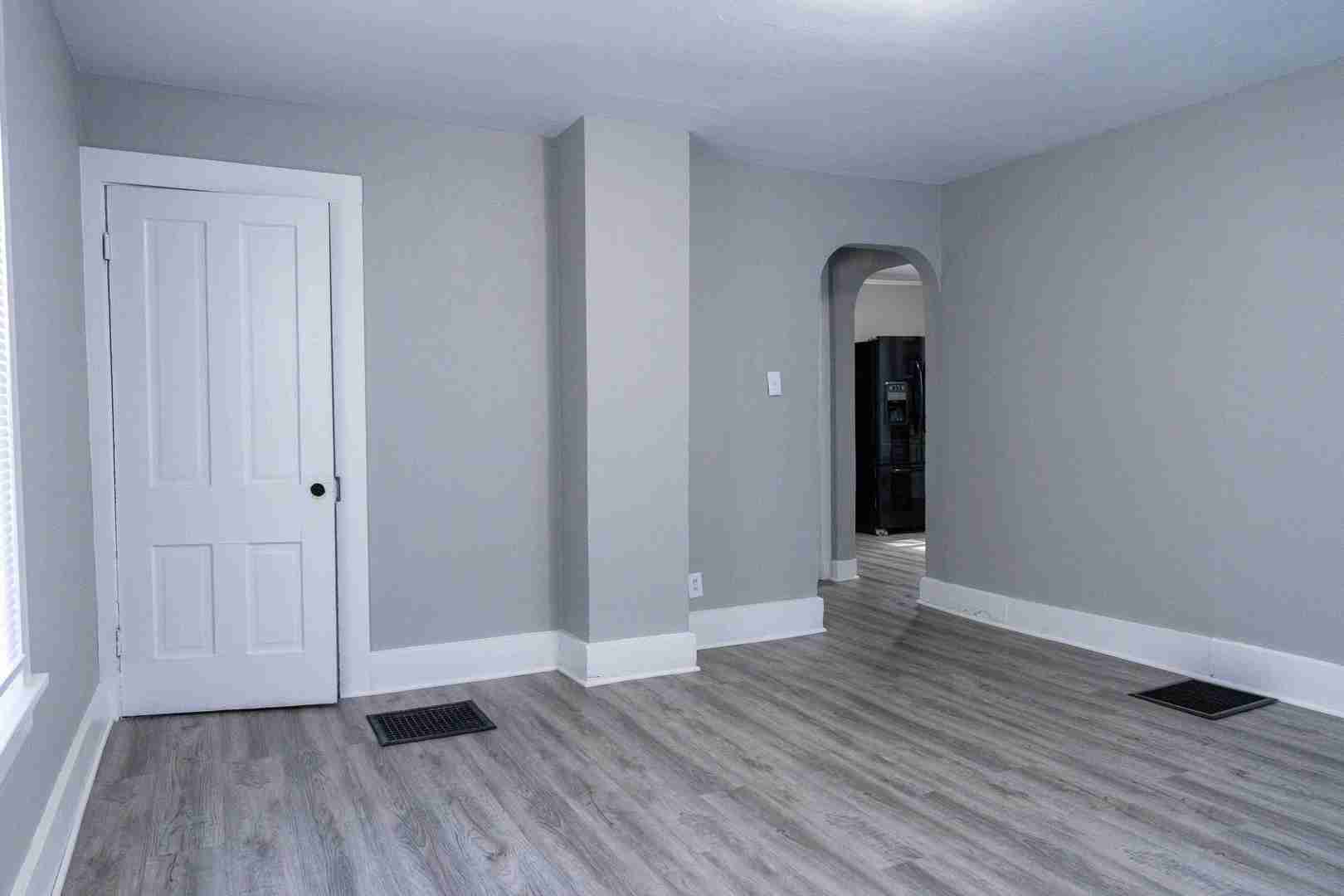 1432 W 6th Street Property Photo 6