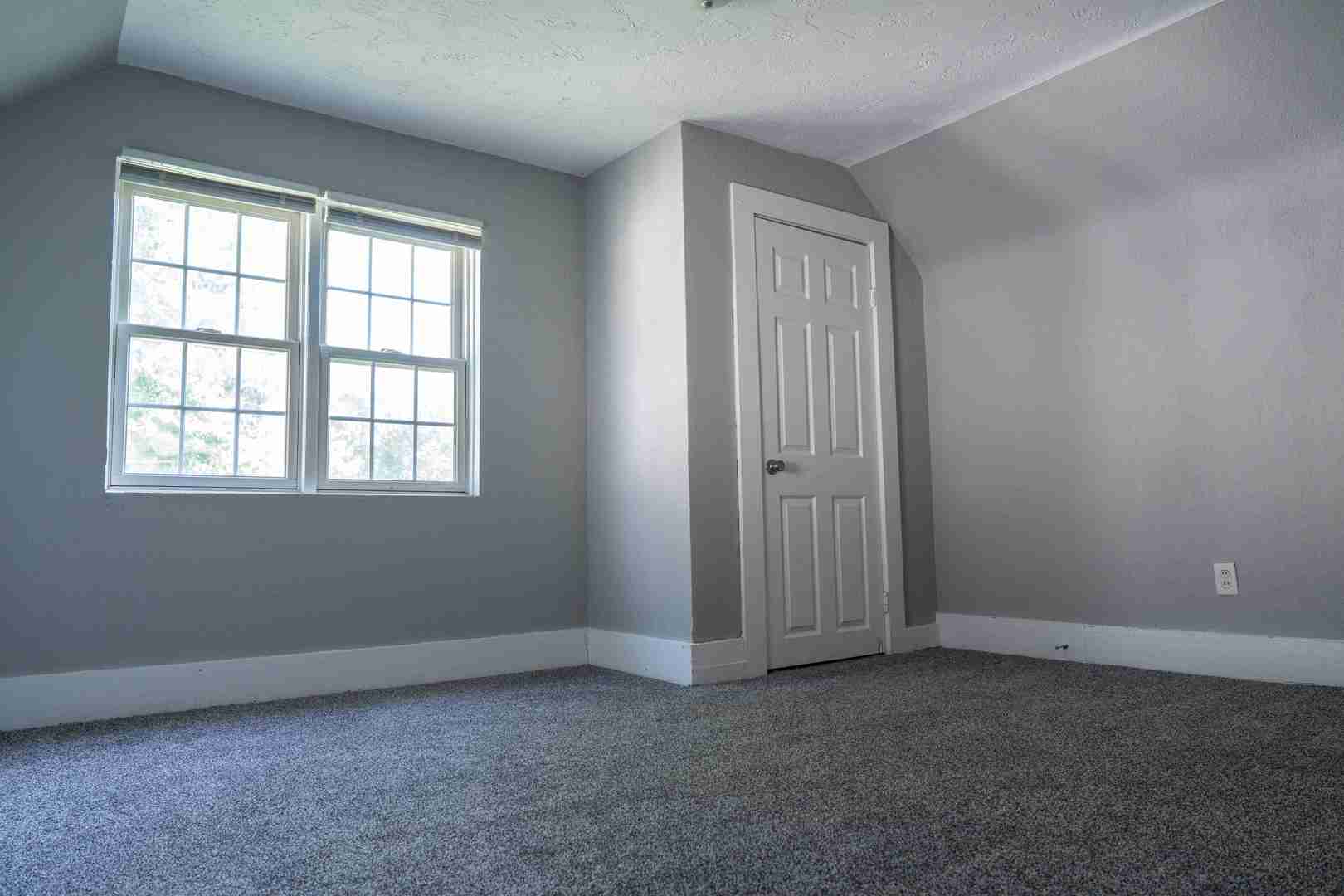 1432 W 6th Street Property Photo 10