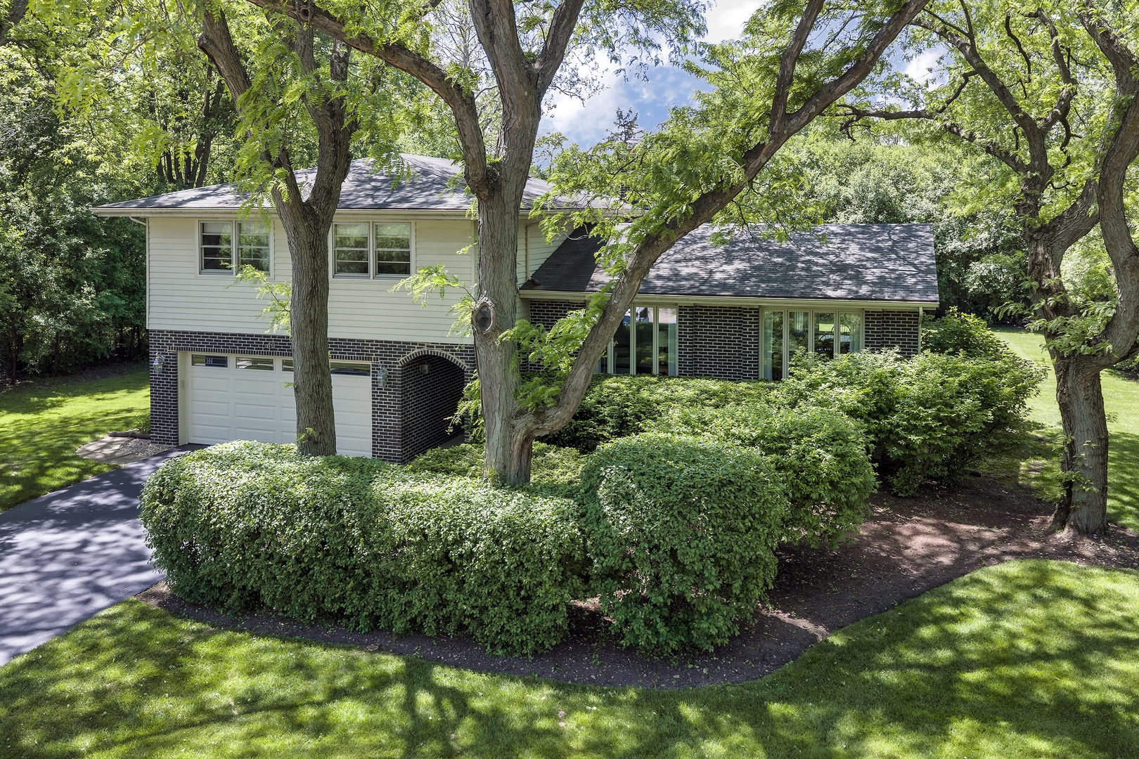 640 Wilmot Road Property Photo 1