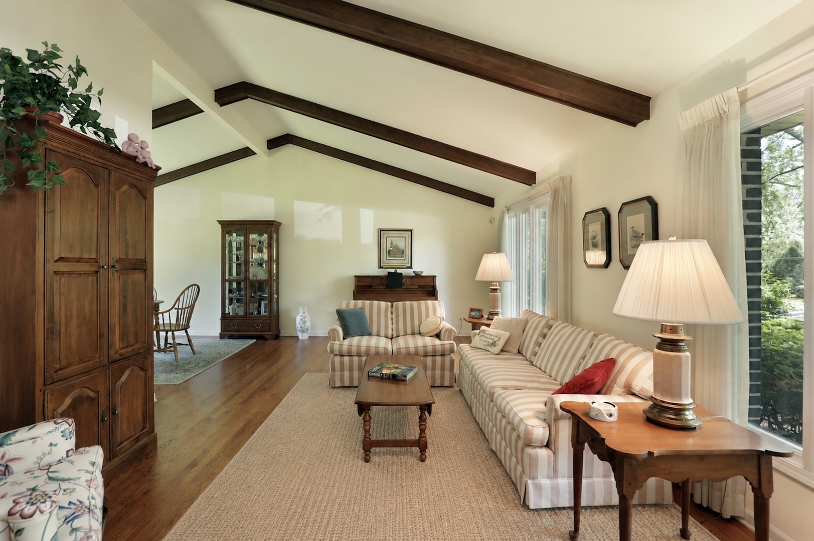 640 Wilmot Road Property Photo 3