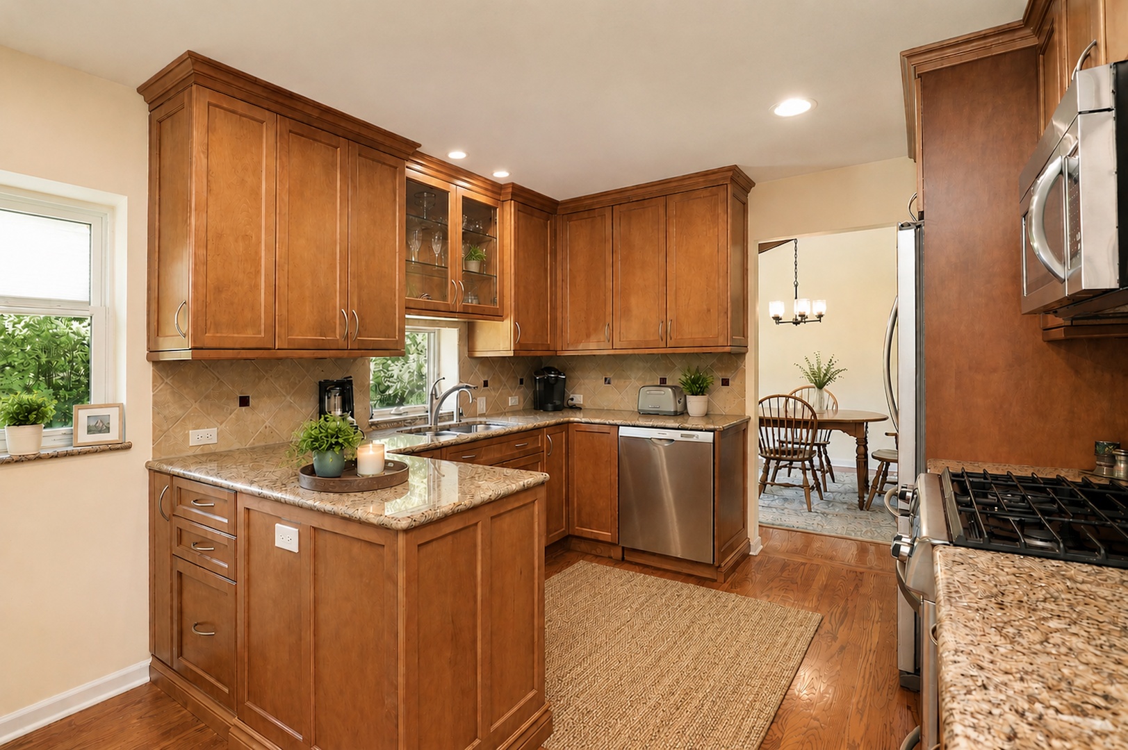 640 Wilmot Road Property Photo 6