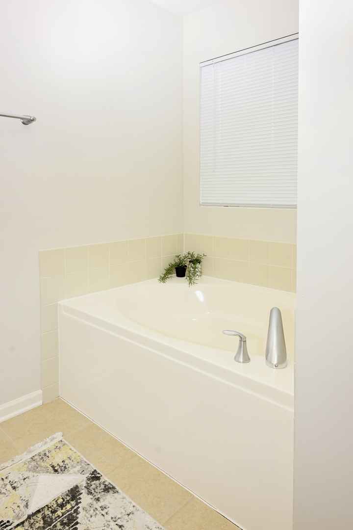 219 Riverfront Drive Property Photo 9